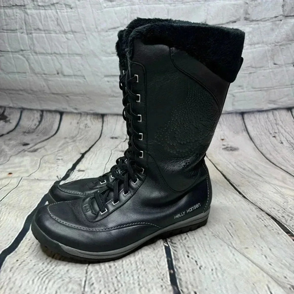 Helly Hansen Women’s Black Waterproof Winter Boots Women’s size 7.5 - Picture 2 of 11